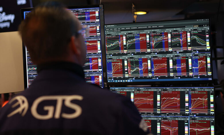 Credit default swaps are in demand again amid U.S. fiscal worries Credit default swaps are in demand again amid U.S. fiscal worries