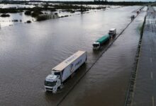 Heavy rainfall floods Argentine highways, forces evacuations
