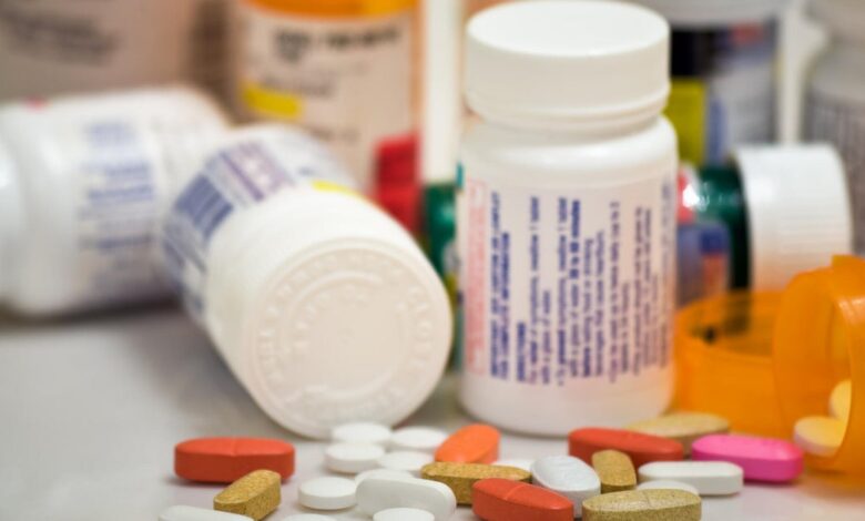 If these items are in your medicine cabinet, it’s time to throw them away. Here’s how to do it safely. If these items are in your medicine cabinet, it’s time to throw them away. Here’s how to do it safely.
