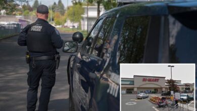 Madman wielding rifle-shaped bong inside grocery store parking lot locks down part of Oregon town: cops