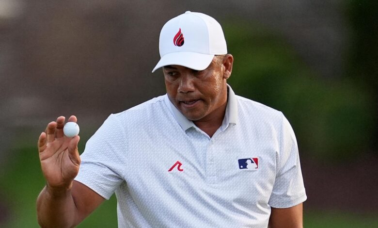 PGA has strong field and big surprise: Jhonattan Vegas leads at 64 as stars fail to shine