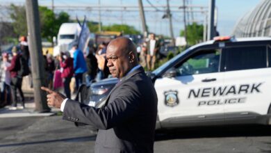 Newark Mayor Ras Baraka arrested at ICE facility while joining Democrats to conduct ‘oversight’