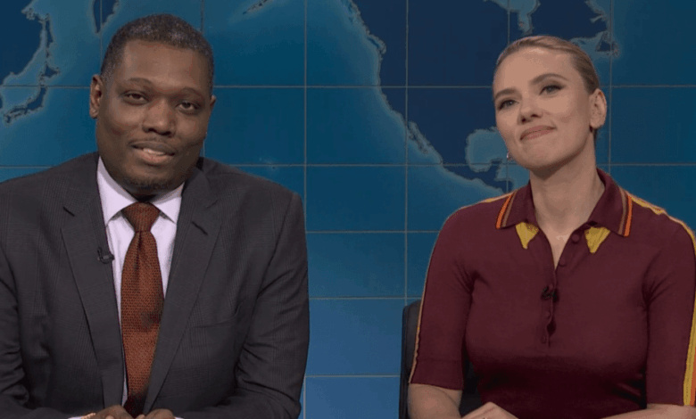 Scarlett Johansson Fires Back at Michael Che for Weekend Update Jokes Scarlett Johansson Fires Back at Michael Che for Weekend Update Jokes