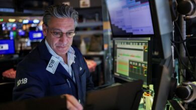 Shares rise, Treasury yields fall, buoyed by easing trade tensions