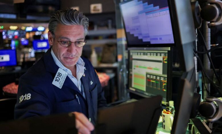 Shares rise, Treasury yields fall, buoyed by easing trade tensions Shares rise, Treasury yields fall, buoyed by easing trade tensions