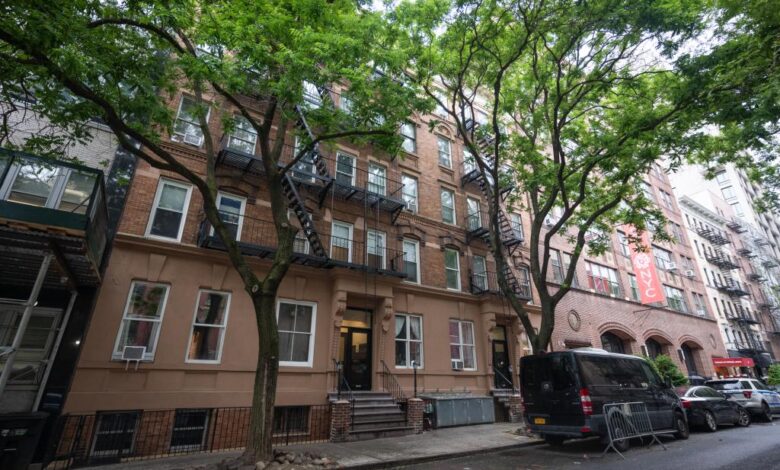 Unhinged NYC doomsdayer making life hell for his neighbors Unhinged NYC doomsdayer making life hell for his neighbors