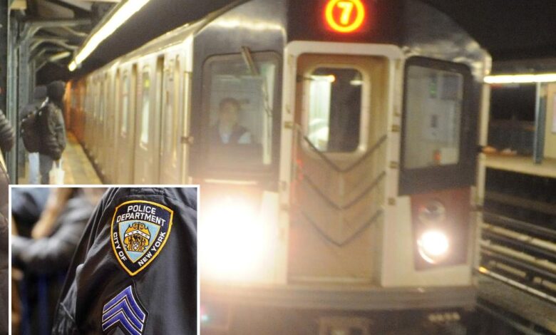 Unhinged attacker bashes NYC straphanger with butt of knife Unhinged attacker bashes NYC straphanger with butt of knife