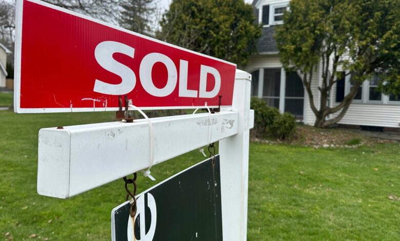 Trump floats bringing Fannie Mae and Freddie Mac public. Here’s what it could mean to homebuyers and investors. Trump floats bringing Fannie Mae and Freddie Mac public. Here’s what it could mean to homebuyers and investors.