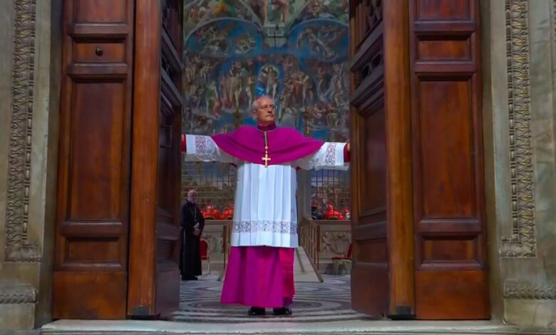 Papal conclave live updates: Sistine Chapel doors close as conclave begins Papal conclave live updates: Sistine Chapel doors close as conclave begins