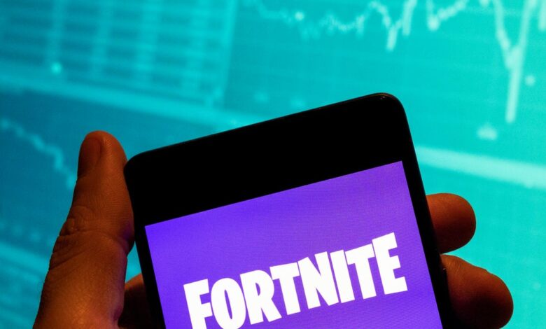 Apple blocks Fortnite game on iPhones, video game company says Apple blocks Fortnite game on iPhones, video game company says