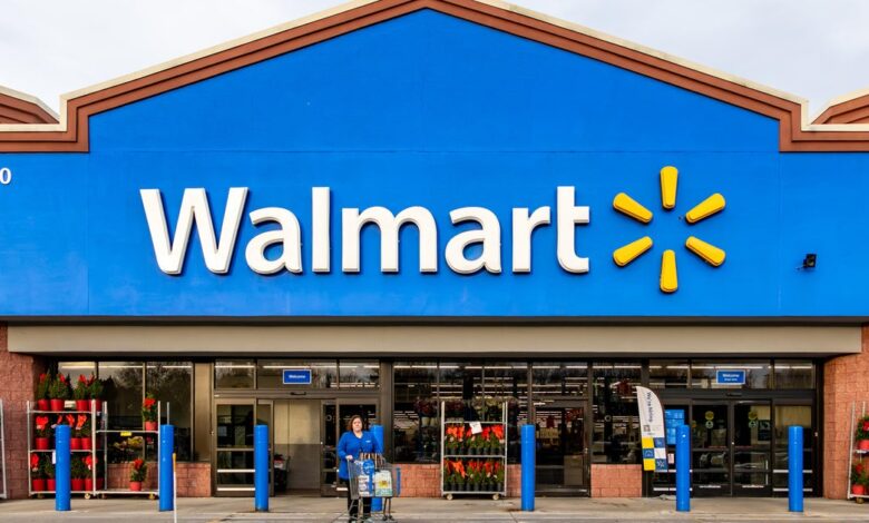 Trump warns Walmart against raising prices, tells company to “eat the tariffs” Trump warns Walmart against raising prices, tells company to “eat the tariffs”