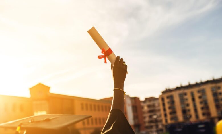 Rising number of college grads are unemployed, new research shows Rising number of college grads are unemployed, new research shows