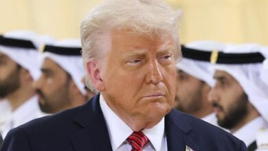 Trump warns Walmart against raising prices, saying they should “eat the tariffs”