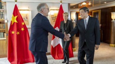 US and Chinese officials meet in Geneva to discuss tariffs