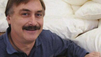 The My Pillow King – CBS News