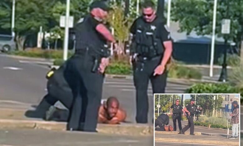 11 people stabbed in church-run homeless shelter in Salem, Oregon 11 people stabbed in church-run homeless shelter in Salem, Oregon