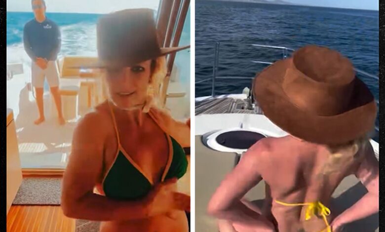 Britney Spears Sizzles in a Tiny Bikini While Dancing on a Boat, on Video Britney Spears Sizzles in a Tiny Bikini While Dancing on a Boat, on Video