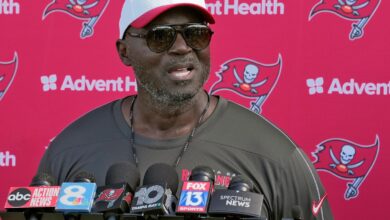 Buccaneers extend coach Todd Bowles, GM Jason Licht
