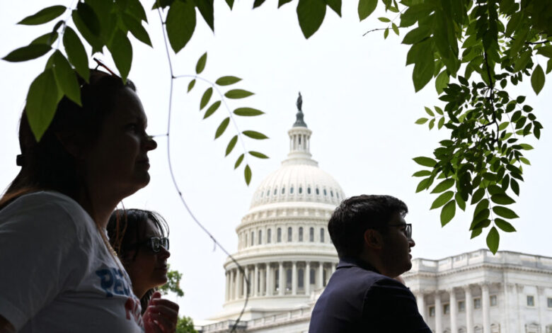Budget bill puts doctors, and their lobbyists, in middle of tug-of-war