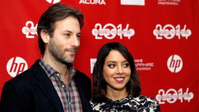 Celebrities Voice Support for Aubrey Plaza Following Husband’s Death