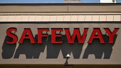Colorado Safeway and Albertsons grocery store workers strike