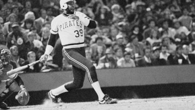 Dave Parker, hard-hitting Hall of Fame outfielder, dies at 74