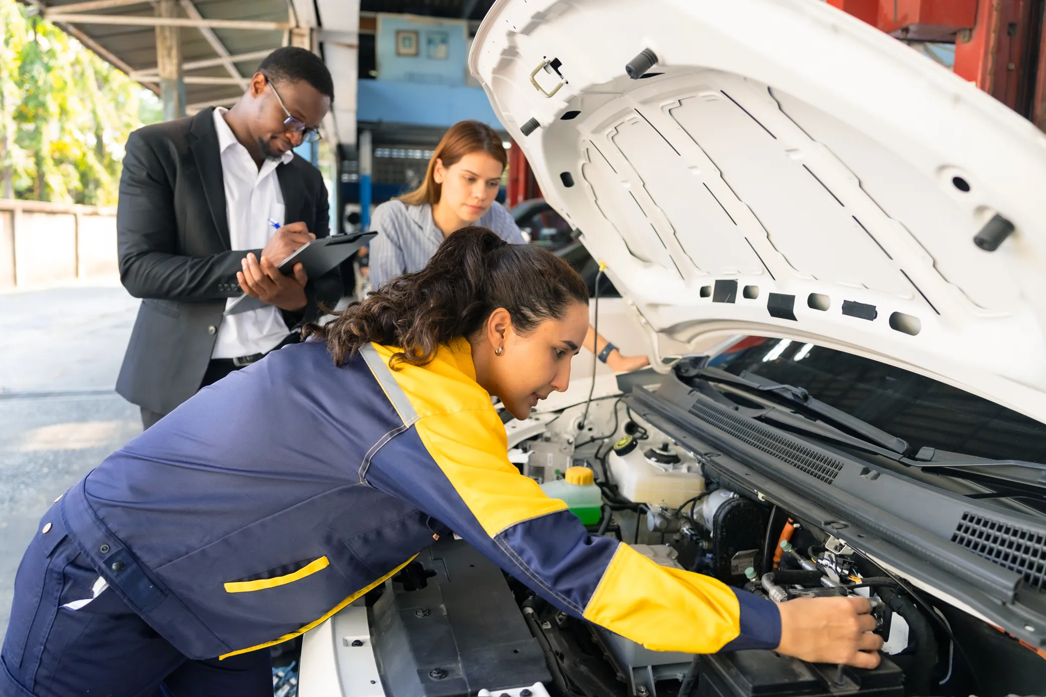 3 Easy Ways to Save on Your Car Insurance