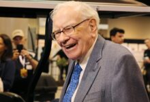 Investors are piling into big, short Treasury bets with Warren Buffett