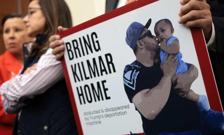 Kilmar Abrego Garcia returned to U.S. to face immigration smuggling charges Kilmar Abrego Garcia returned to U.S. to face immigration smuggling charges
