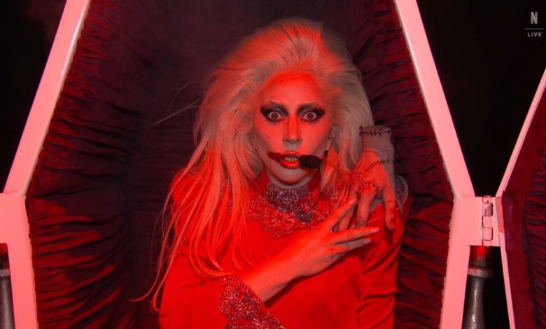 Lady Gaga Does Wednesday Dance at Netflix Tudum, Sings Abracadabra Lady Gaga Does Wednesday Dance at Netflix Tudum, Sings Abracadabra