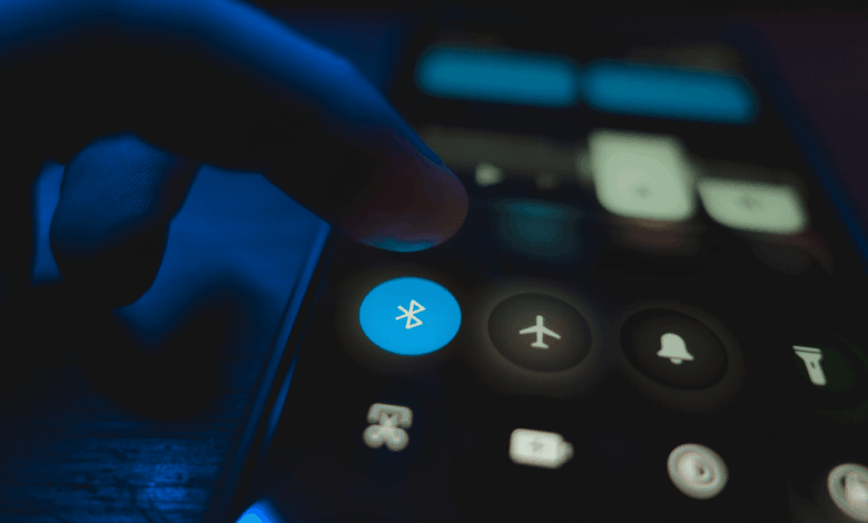 PSA: Always Turn Off Your Phone’s Bluetooth When You’re Not Using it PSA: Always Turn Off Your Phone’s Bluetooth When You’re Not Using it