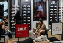 Retail sales May 2025 fell 0.9%, worse than expected as consumers pulled back