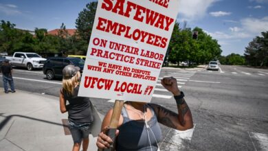 Safeway and Albertsons negotiations end again, walkouts continue