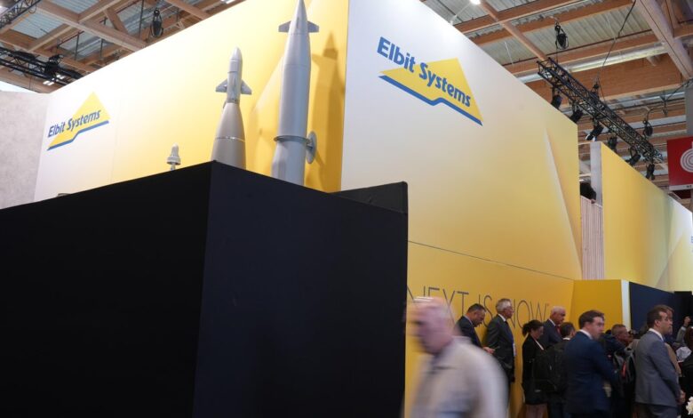 France closes Israeli firms’ Paris Air Show stalls, citing ban on “offensive weapons” displays amid Gaza war France closes Israeli firms’ Paris Air Show stalls, citing ban on “offensive weapons” displays amid Gaza war