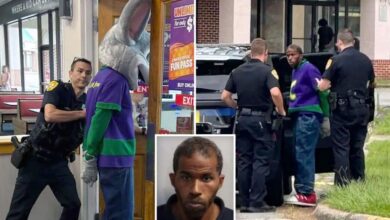 Chuck E. Cheese mascot arrested in front of horrified kids in Florida