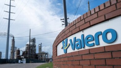 Exclusive-In rare move, California steps in to find buyer for Valero refinery to avoid closure, sources say