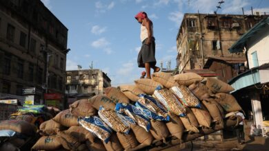 India consumer inflation extends slide to more than 6-year lows