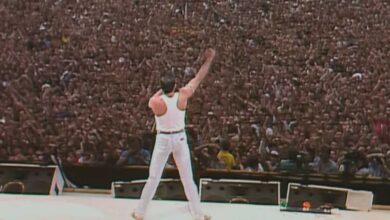 Live Aid 40 Years On: Should Smartphones Be Banned at Concerts?