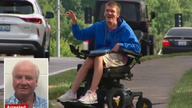 ‘Wheelchair Waver’ struck by alleged drunk driver — decades after similar tragedy left him disabled
