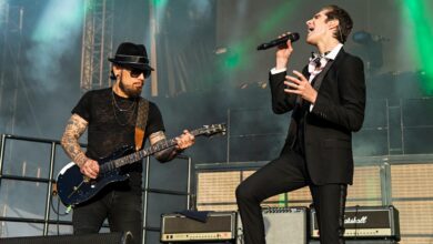 Jane’s Addiction bandmates sue each other over onstage fight that ended tour
