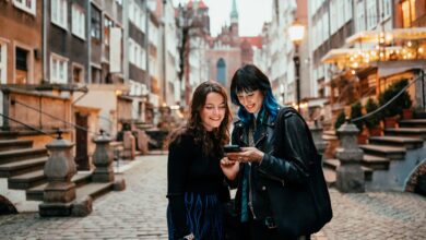 How to save on your phone bill when traveling abroad
