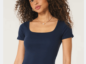 Hollister Ribbed Square Tee