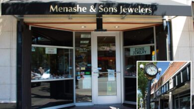 Smash-and-grab robbers steal M in jewelry in daytime Seattle heist that took about 90 seconds