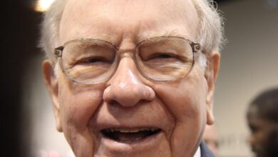 Warren Buffett Just Bought Even More of This Dirt-Cheap Stock