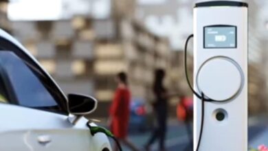 This Labor Day is a good time to save money on an electric vehicle, Edmunds says