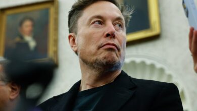 Tesla grants CEO Elon Musk billion pay package