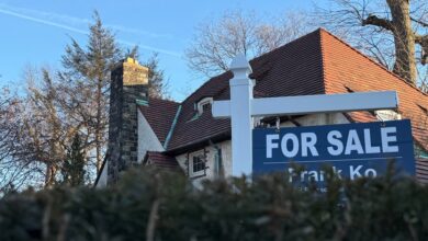 More homesellers are pulling their properties off the market. Here’s why.