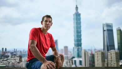 Alex Honnold to Climb Taipei 101 Skyscraper Live on Netflix in 2026