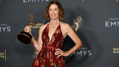 ‘Hacks’ Julianne Nicholson Wins Emmy for Guest Actress in Comedy 