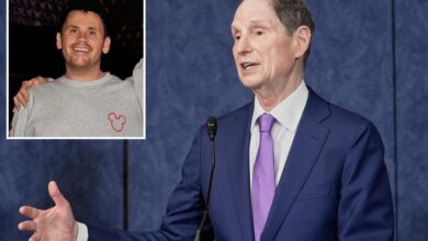 NY judge found ‘credible evidence’ that Sen. Ron Wyden’s kids relentlessly harassed wife’s assistant before suicide: docs